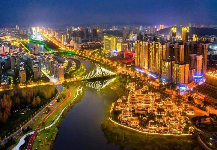 构建咸宁现代化的城市自信，开启数字未来