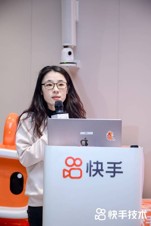 用AI刷赞，改变快手浏览，免费自助平台与专业代刷服务的结合