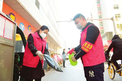 在疫情面前,太原支援者展现担当