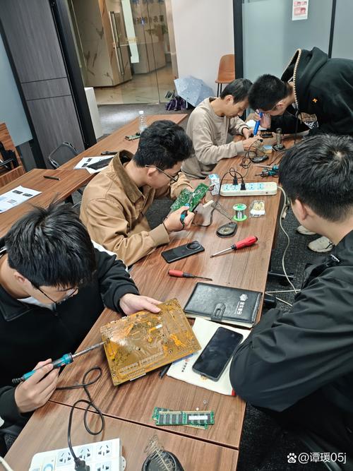 电脑中毒与维修培训，区别与挑战
