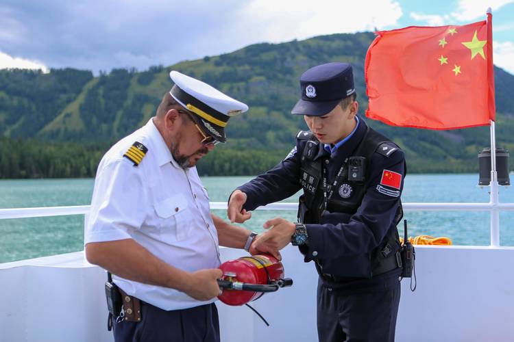 悉尼警察,疫情中的温情守护者