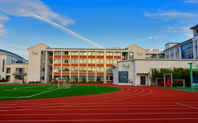 重庆网络设计学校概况