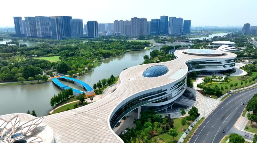 昆山，你是现代化城市的缩影？你的建站攻略就在这里！