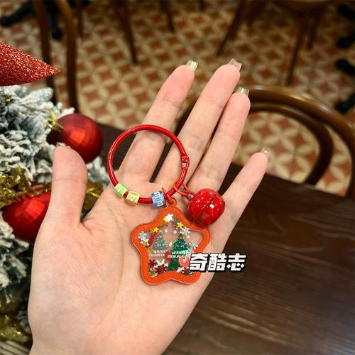 红铃铛，传统与现代的完美融合—你的品牌必看！