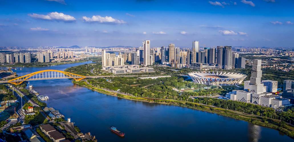 建设现代化经济新引擎，助力顺德经济发展，从智慧城市建设着手