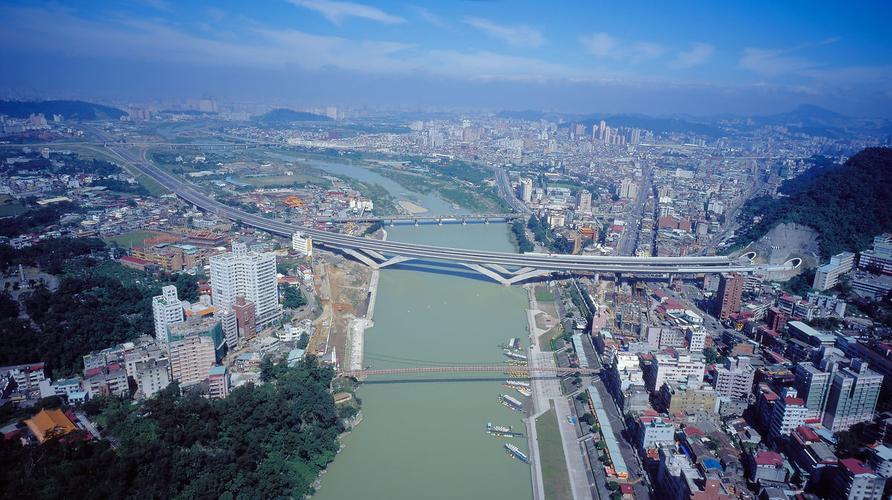 新北市，城市发展的机遇与挑战
