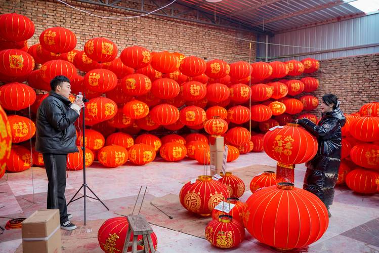 农村灯笼，家乡特色与市场潜力