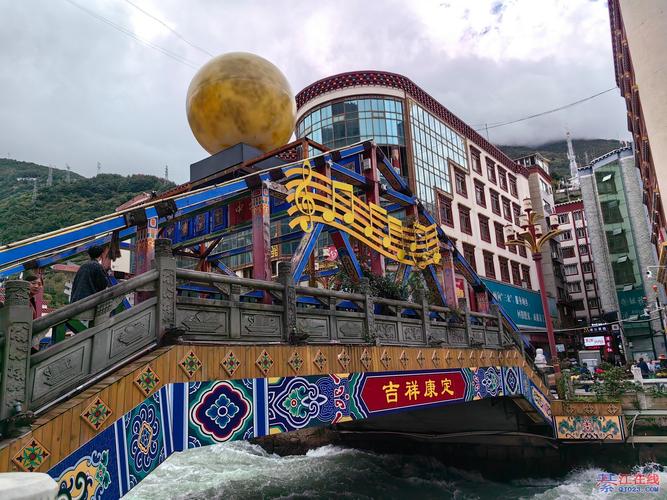 康定，一座充满活力的城市，如何让您的网站成为连接本地的桥梁